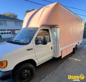 2004 E450 Mobile Boutique Connecticut for Sale