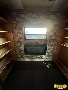 2004 E450 Mobile Boutique Electrical Outlets Connecticut for Sale