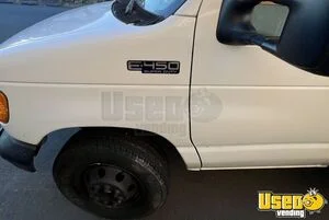 2004 E450 Mobile Boutique Exterior Lighting Connecticut for Sale