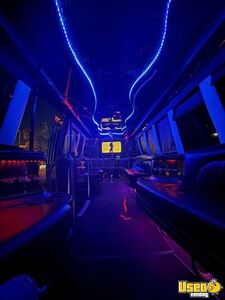 2004 E550 Party Bus Sound System Texas Diesel Engine for Sale