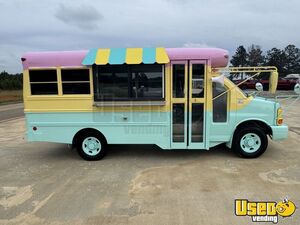 2004 Chevrolet Express 2500 Ice Cream Truck Mobile Vending Unit for Sale in Georgia!