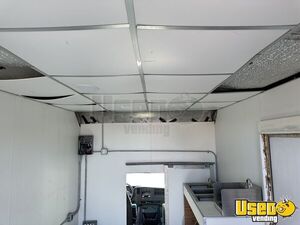2004 Express Box Truck All-purpose Food Truck Gray Water Tank Florida Gas Engine for Sale
