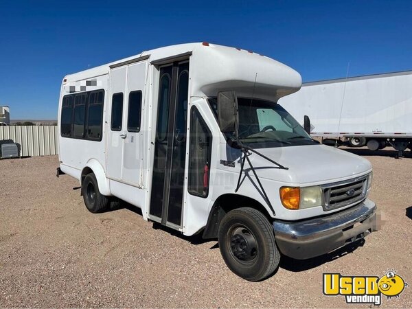 2004 F350 Shuttle Bus Shuttle Bus New Mexico Gas Engine for Sale