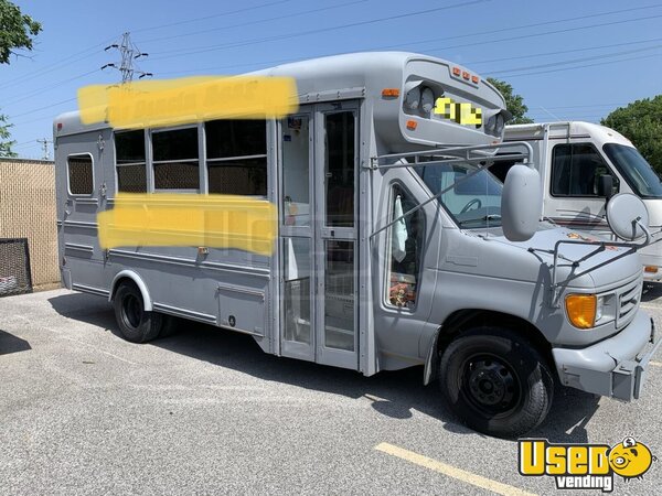 2004 F450 Blue Bird Kitchen Food Truck All-purpose Food Truck Illinois Diesel Engine for Sale