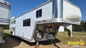 2004 Featherlite 4-horse Lq Trailer Restroom Texas for Sale
