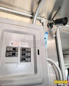 2004 Fh16520 All-purpose Food Truck Breaker Panel Illinois Diesel Engine for Sale