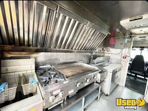 2004 Fh16520 All-purpose Food Truck Stovetop Illinois Diesel Engine for Sale