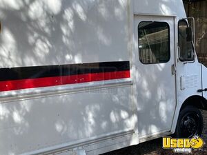 2004 Food Truck All-purpose Food Truck Concession Window California Gas Engine for Sale