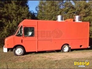 2004 Freightliner Diesel Food Truck with Pro-Fire Suppression for Sale in Virginia!