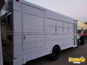 2004 Ford E-450 All-purpose Food Truck Tennessee Diesel Engine for Sale