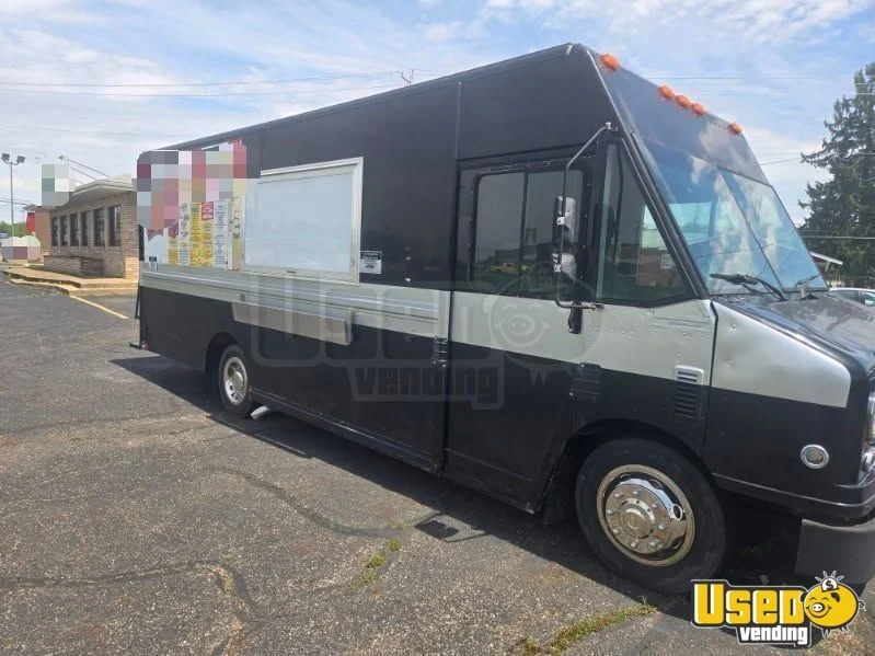 2004 Freightliner All-purpose Food Truck Ohio Diesel Engine for Sale