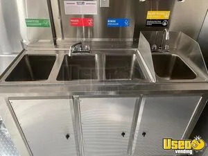 2004 Freightliner All-purpose Food Truck Upright Freezer Florida for Sale