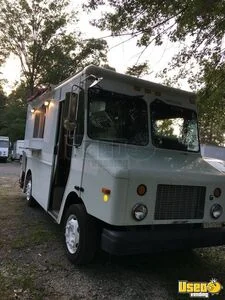 2004 Freightliner M-line New Build Food Truck Generator Virginia Diesel Engine for Sale