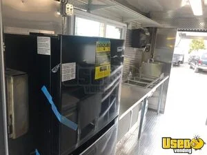 2004 Freightliner Mline New Build Food Truck Stovetop Virginia Diesel Engine for Sale