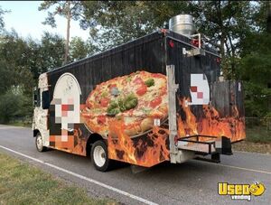 2004 Freightliner Mt45 Pizza Food Truck Propane Tank Texas Diesel Engine for Sale