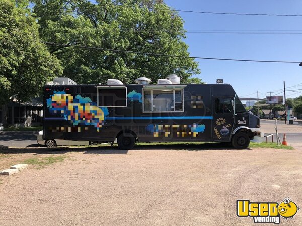 2004 Freightliner Utilimaster Step Van Kitchen Food Truck All-purpose Food Truck Texas Diesel Engine for Sale