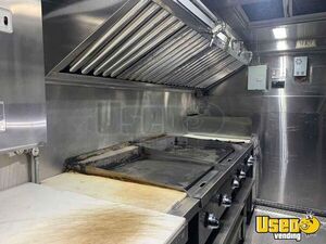 2004 G3500 Kitchen Food Truck All-purpose Food Truck Stainless Steel Wall Covers California Gas Engine for Sale