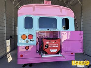 2004 Ice Cream Truck 32 Georgia Gas Engine for Sale