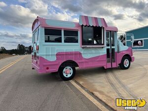2004 Ice Cream Truck Insulated Walls Georgia Gas Engine for Sale