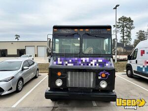 2004 Kitchen Food Truck All-purpose Food Truck Concession Window Texas Diesel Engine for Sale