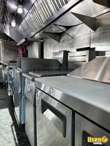 2004 Kitchen Food Truck All-purpose Food Truck Prep Station Cooler California Gas Engine for Sale