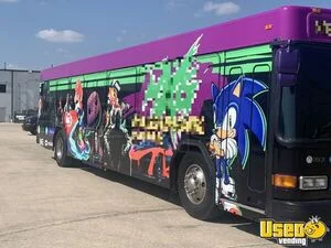 2004 Low Floor Party / Gaming Trailer Cabinets Illinois Diesel Engine for Sale