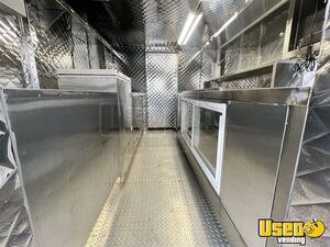 2004 M-line All-purpose Food Truck Diamond Plated Aluminum Flooring New Jersey Diesel Engine for Sale