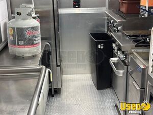 2004 M-line All-purpose Food Truck Exterior Customer Counter South Carolina Diesel Engine for Sale