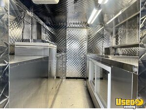 2004 M-line All-purpose Food Truck Work Table New Jersey Diesel Engine for Sale