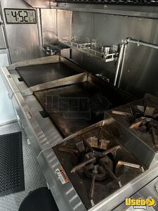 2004 M-line Step Van All-purpose Food Truck Exterior Customer Counter North Carolina Diesel Engine for Sale