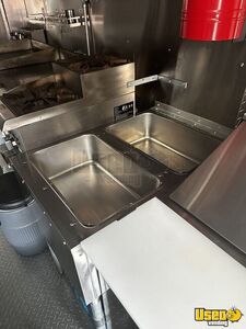 2004 M-line Step Van All-purpose Food Truck Propane Tank North Carolina Diesel Engine for Sale