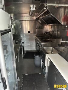 2004 M-line Step Van All-purpose Food Truck Stainless Steel Wall Covers North Carolina Diesel Engine for Sale
