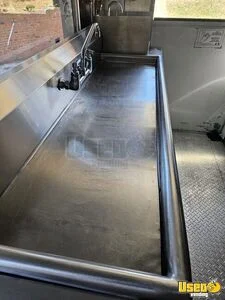 2004 M2 All-purpose Food Truck Hand-washing Sink North Carolina Diesel Engine for Sale