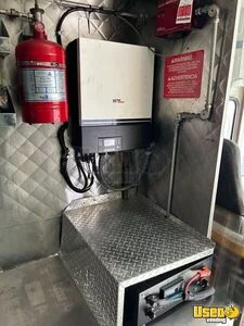 2004 Mt 35 All-purpose Food Truck Flatgrill Massachusetts Diesel Engine for Sale