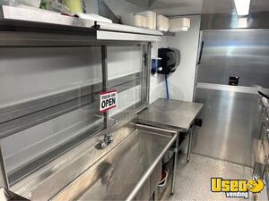 2004 Mt 45 All-purpose Food Truck Diamond Plated Aluminum Flooring Pennsylvania Diesel Engine for Sale