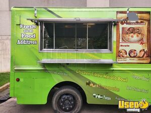 2004 Mt 45 All-purpose Food Truck Stainless Steel Wall Covers New Jersey Diesel Engine for Sale