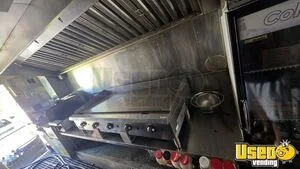 2004 Mt35 All-purpose Food Truck Insulated Walls New Hampshire Diesel Engine for Sale