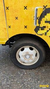 2004 Mt35 All-purpose Food Truck Pro Fire Suppression System Michigan Diesel Engine for Sale