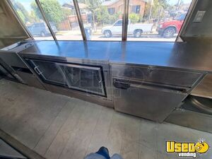 2004 Mt35 Step Van Kitchen Food Truck All-purpose Food Truck 23 California Diesel Engine for Sale