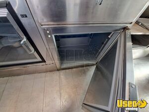 2004 Mt35 Step Van Kitchen Food Truck All-purpose Food Truck 24 California Diesel Engine for Sale