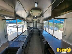 2004 Mt35 Step Van Kitchen Food Truck All-purpose Food Truck Diesel Engine California Diesel Engine for Sale