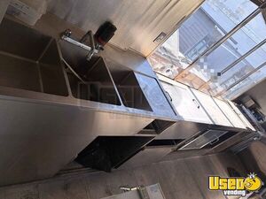 2004 Mt35 Step Van Kitchen Food Truck All-purpose Food Truck Flatgrill California Diesel Engine for Sale