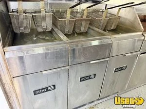 2004 Mt35 Step Van Kitchen Food Truck All-purpose Food Truck Fryer Mississippi Diesel Engine for Sale