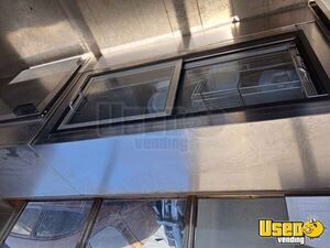 2004 Mt35 Step Van Kitchen Food Truck All-purpose Food Truck Stovetop California Diesel Engine for Sale