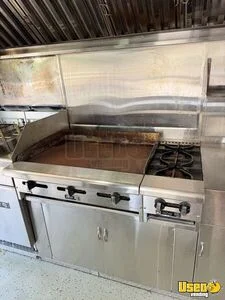 2004 Mt35 Step Van Kitchen Food Truck All-purpose Food Truck Stovetop Mississippi Diesel Engine for Sale
