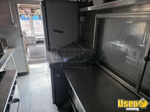 2004 Mt45 All-purpose Food Truck Cabinets Colorado Diesel Engine for Sale