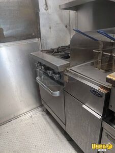 2004 Mt45 All-purpose Food Truck Diamond Plated Aluminum Flooring North Carolina Diesel Engine for Sale