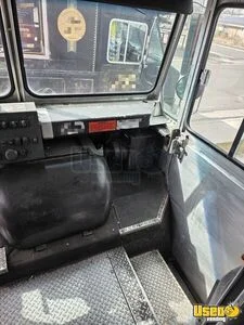 2004 Mt45 All-purpose Food Truck Pro Fire Suppression System Colorado Diesel Engine for Sale