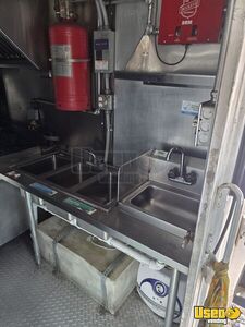 2004 Mt45 All-purpose Food Truck Stainless Steel Wall Covers Colorado Diesel Engine for Sale