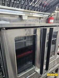 2004 Mt45 Chassis All-purpose Food Truck Breaker Panel Virginia Diesel Engine for Sale